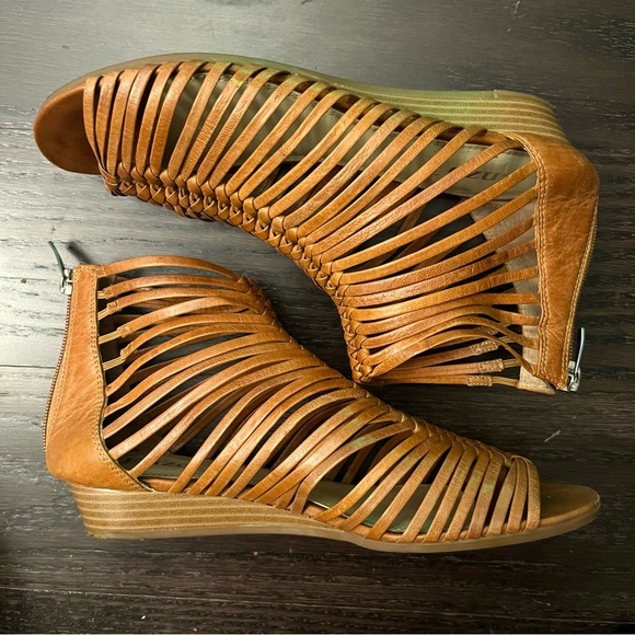 Enzo Angialini leather straps sandals,size 8.5,summer/spring fashion,small wedge - Picture 1 of 12